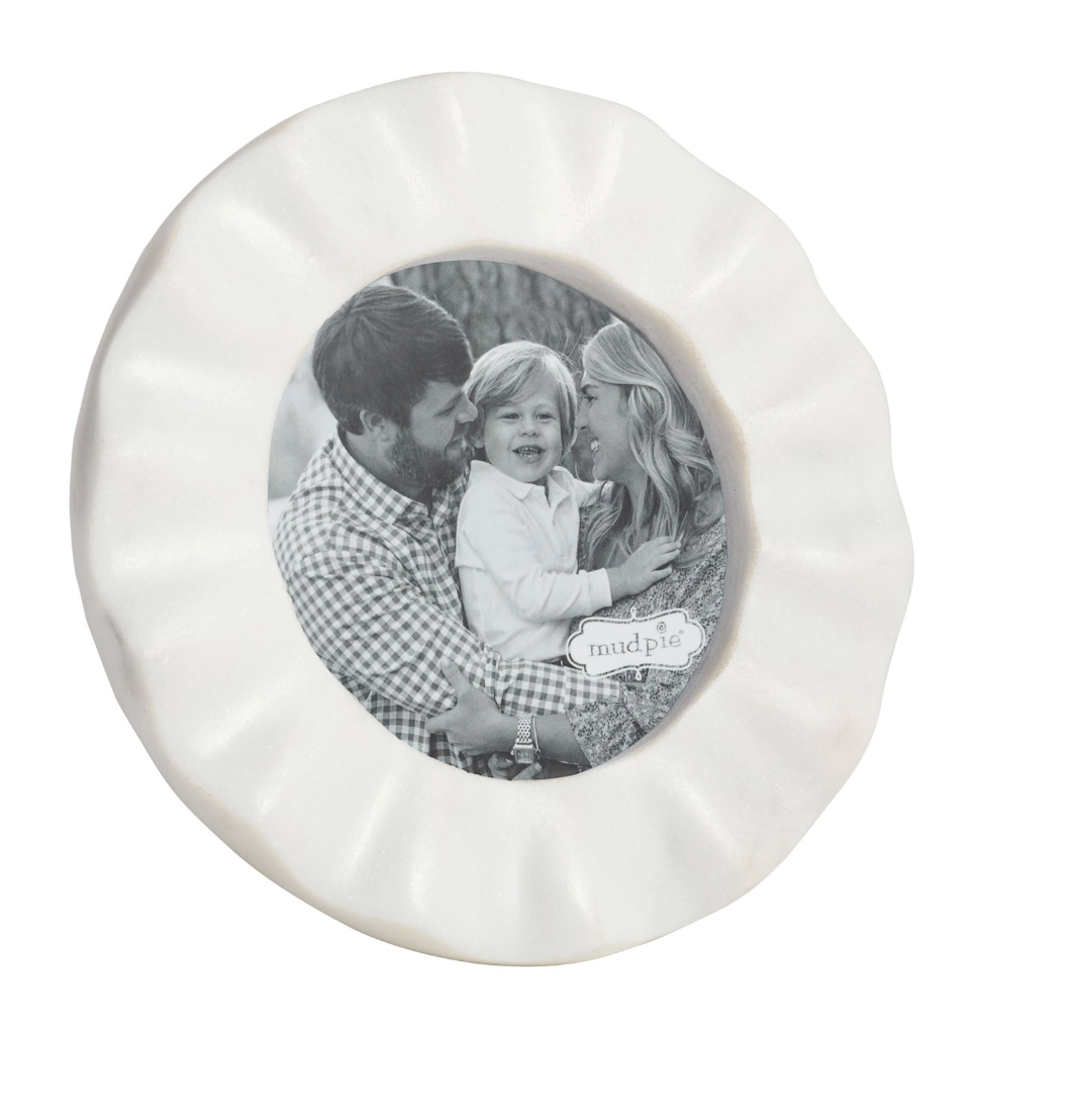 Circle Ruffled Marble Frame