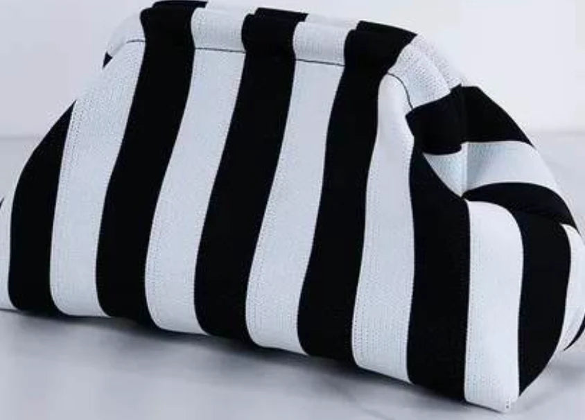 Soho Clutch - Black/White
