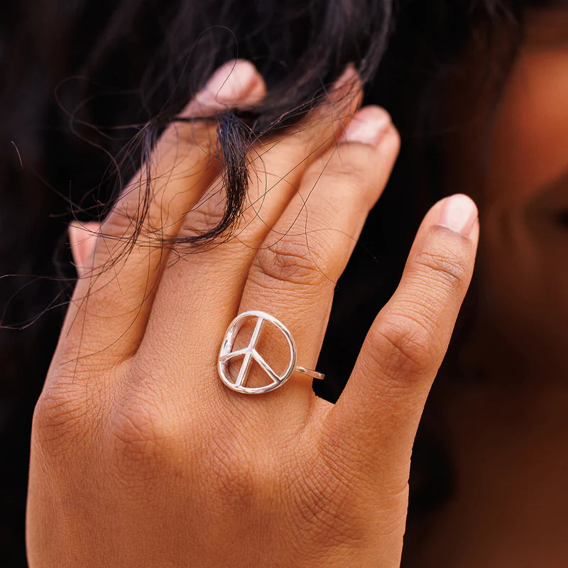 Pura Vida - Peace Sign Ring