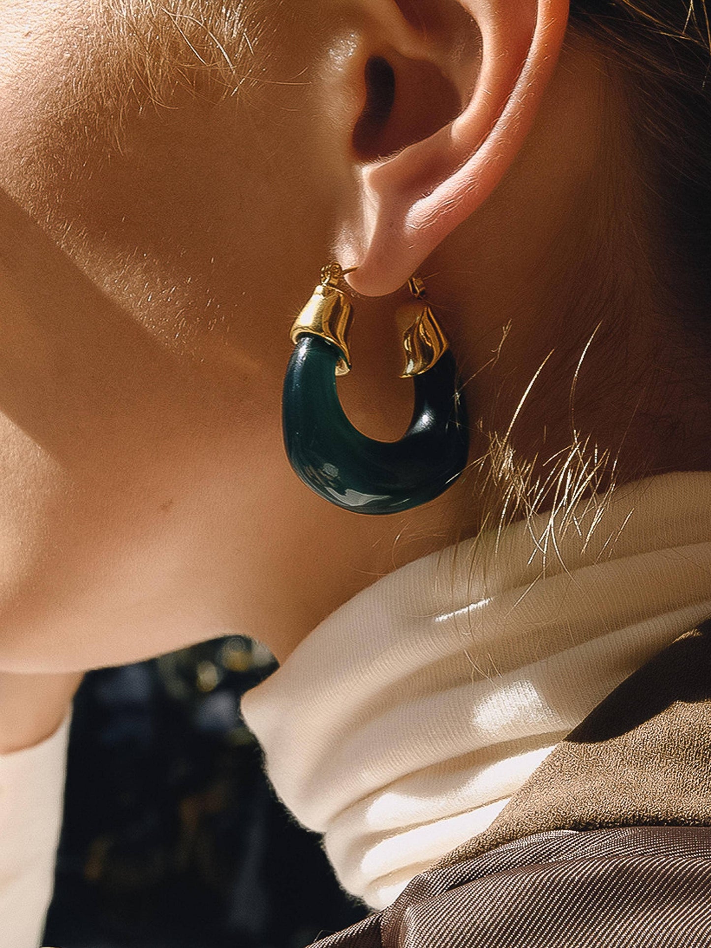 Arlowe 18K Gold Non-Tarnish Resin Hoop Earrings: Black