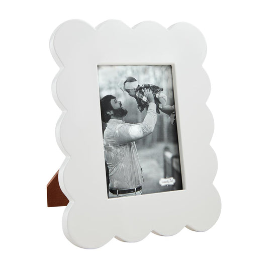 Laquer Scalloped Frame - Large