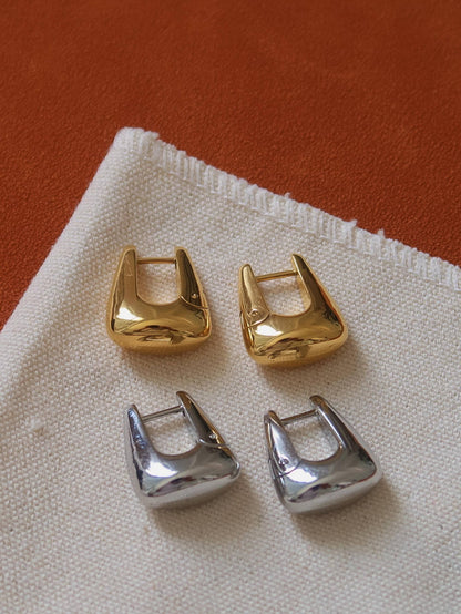 Cadance 18K Gold Non-Tarnish Geometric Hoop Earrings: Yellow Gold