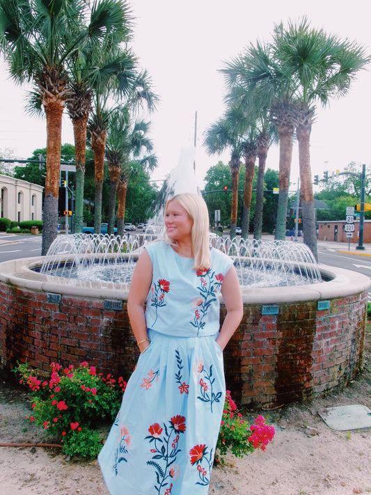 The Virginia - Embroidered Set