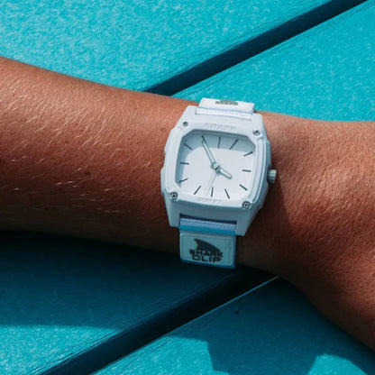 Shark Classic Clip Analog - White
