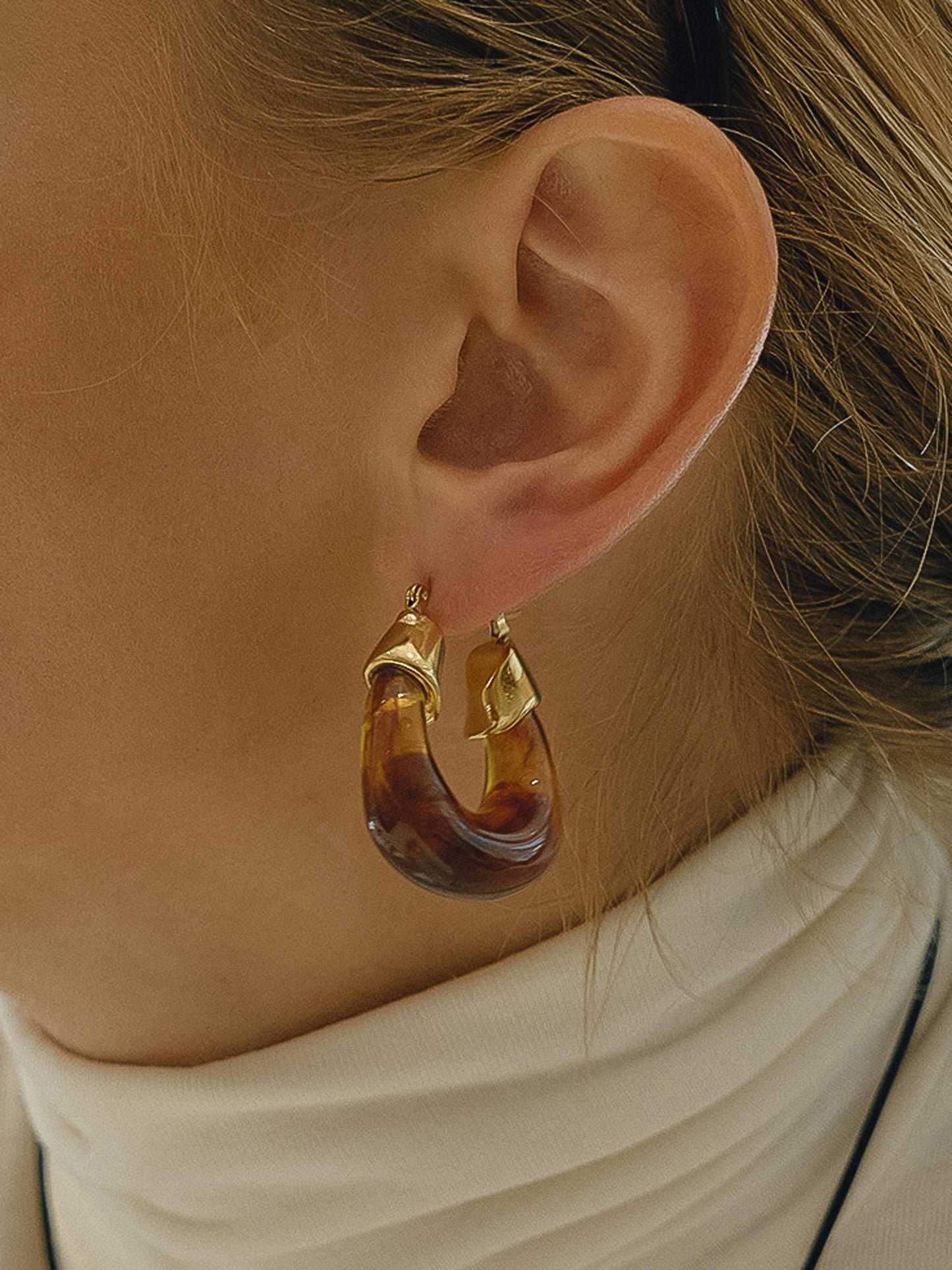 Arlowe 18K Gold Non-Tarnish Resin Hoop Earrings: Brown