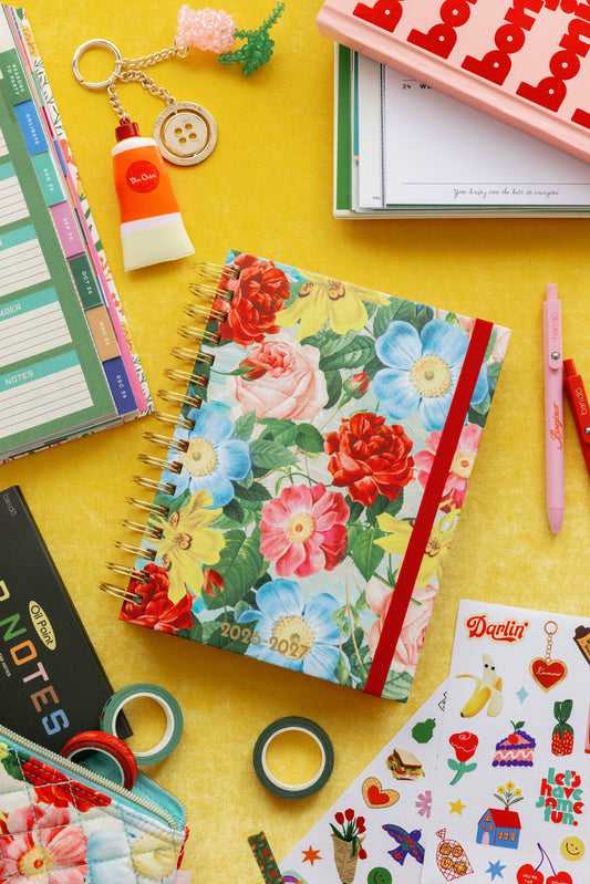 17-Month Academic Planner - Medium Oil Paint Floral