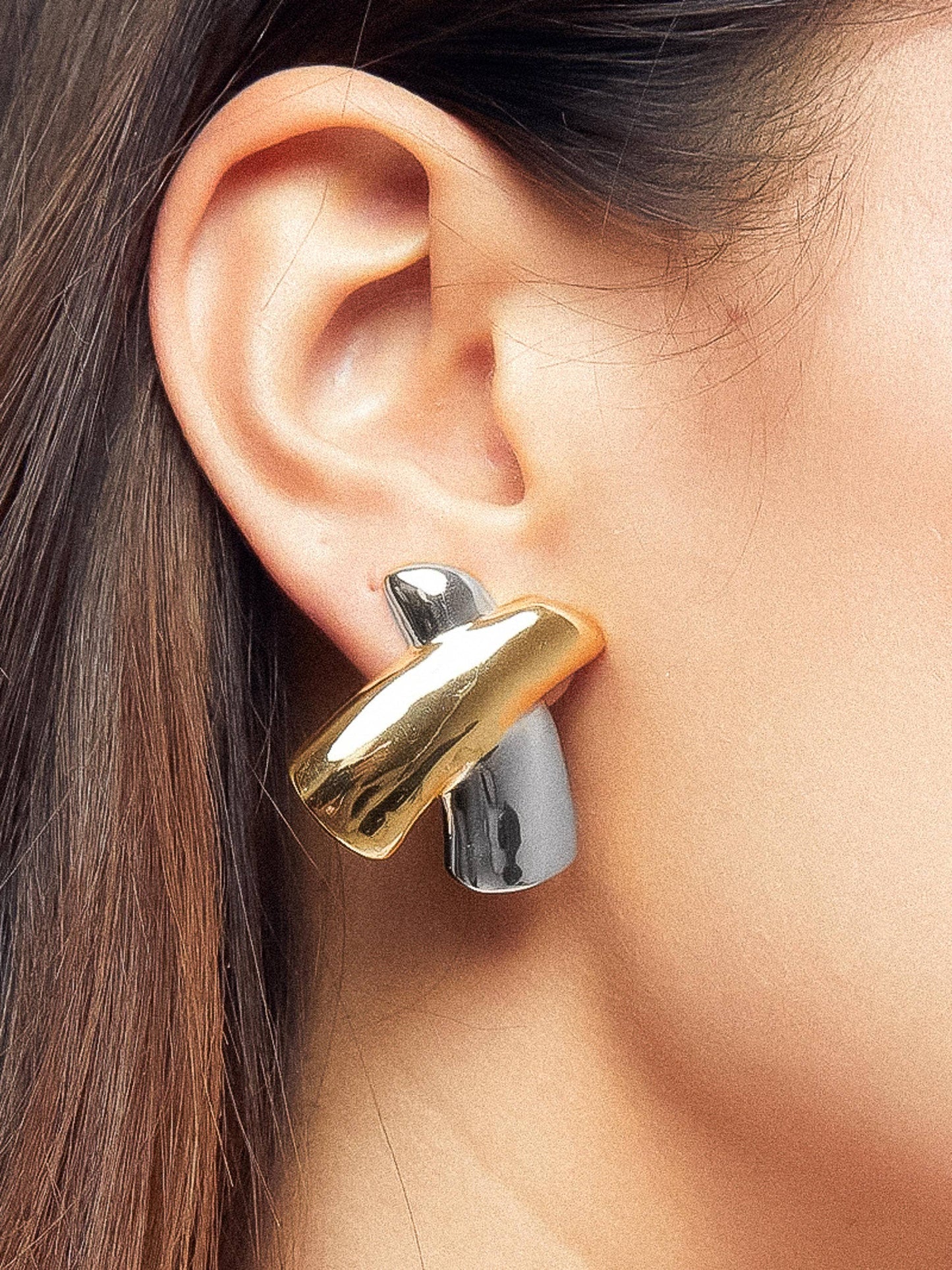 Tiphanie 18K Gold Non-Tarnish X Earring