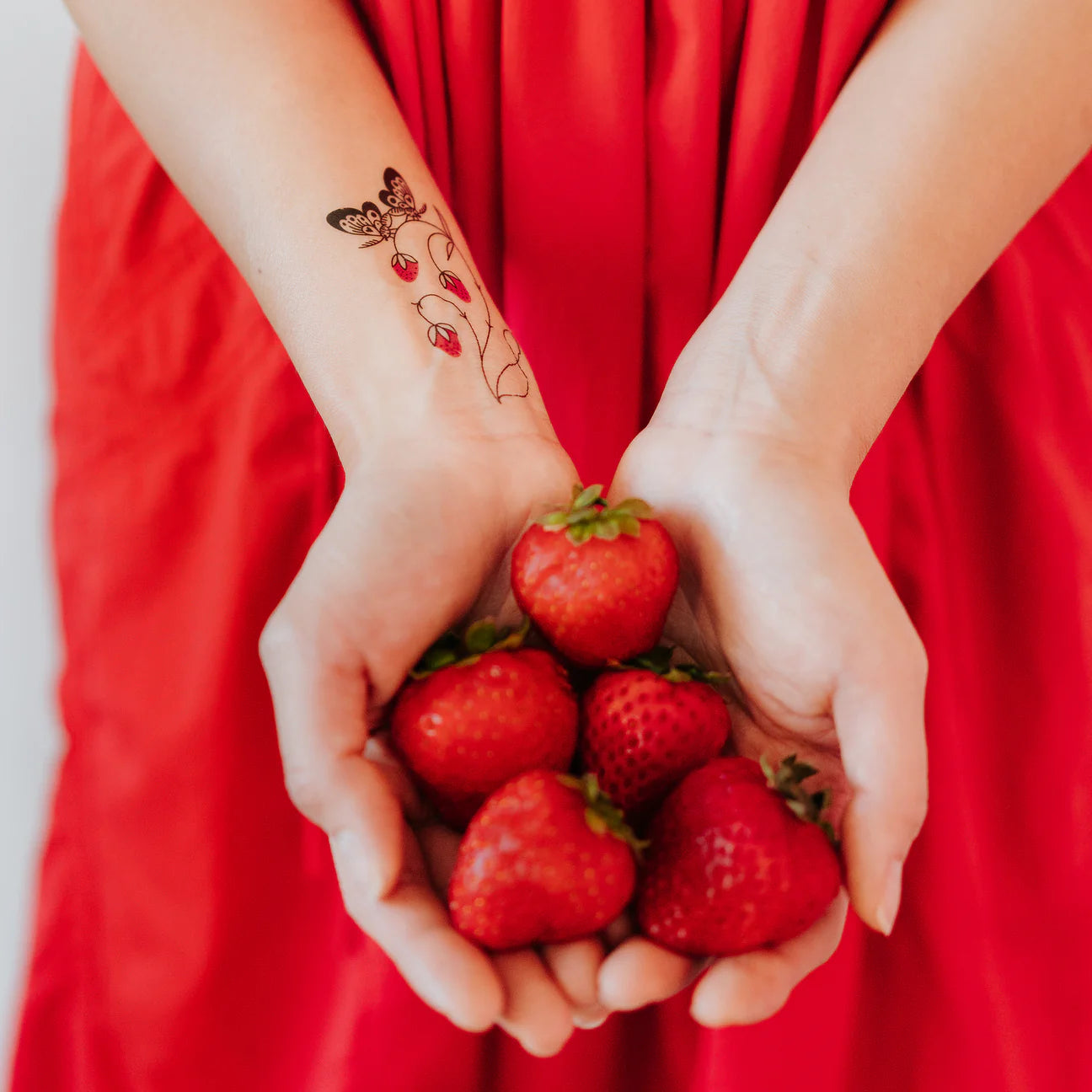 Strawberry Branch Tattoo - Set of 2